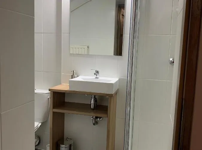 Tomasza 5 アパート *